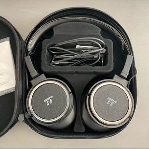 TaoTronics Wireless Over Ear Headset Bluetooth Headphones